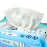 Balea hautrein Reinigungstücher in hellblauer Verpackung mit einem herausgezogenen, weißen, weichen Tuch.
