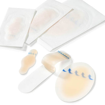 Transparente Balea Hydrokolloid-Blasenpflaster in verschiedenen Formen und Größen auf weißem Hintergrund.