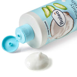 Balea Feuchtigkeitsspülung mit Aloe Vera und Kokosmilch, 350 ml Flasche mit geöffnetem Deckel und weißer Textur.