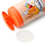 Balea Sunny Fruits Duschgel in pfirsichfarbener Flasche mit offenem Deckel und einem Klecks transparentem Duschgel.