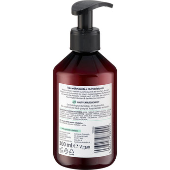 Balea Flüssigseife Eukalyptus & Lotus in einer 300 ml braunen Kunststoffflasche mit schwarzem Pumpspender und Produktetikett.
