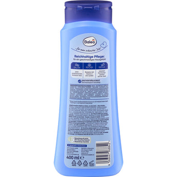 Rückseite einer 400 ml Balea Körpermilch Flasche in Blau mit Inhaltsstoffen und Produktinformationen für trockene Haut.