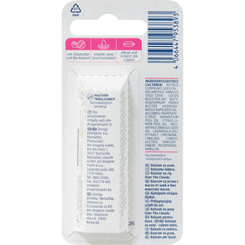 Rückseite der Balea Lippenpflege Over the Clouds Verpackung mit Inhaltsstoffen und Anwendungshinweisen auf weißem Karton.