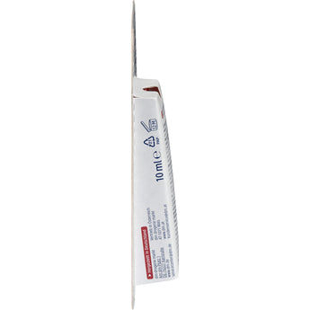 Seitenansicht der Balea Lippenpflege Tinted Balm Tube mit 10 ml Inhalt und aufgedruckten Herstellerinformationen.