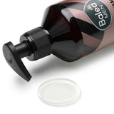 Balea MEN Styling-Gel in brauner Pumpflasche mit einem transparenten Klecks Gel auf weißem Hintergrund.