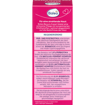 Rückseite der Balea Beauty Expert Pink Night Nachtcreme-Verpackung mit Produktinformationen auf pinkem Hintergrund.