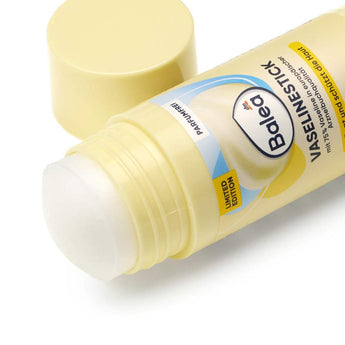 Balea Vaseline Stick geöffnet, Pflegestift sichtbar