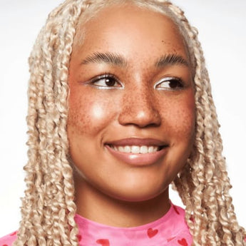 essence Foundation Skin Tint Hydrating Natural Finish LSF 30, 30, 30 ml - VivaVoss