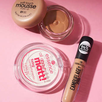 Kompakt Puder All About Matt! Fixing  essence