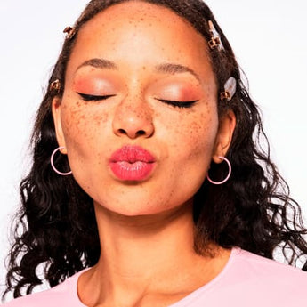 essence Lippenbalsam Juicy Bomb Glossy 01 One In A Melon, 2,5 g - VivaVoss