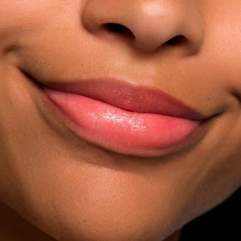 essence Lippenbalsam Juicy Bomb Glossy 01 One In A Melon, 2,5 g - VivaVoss