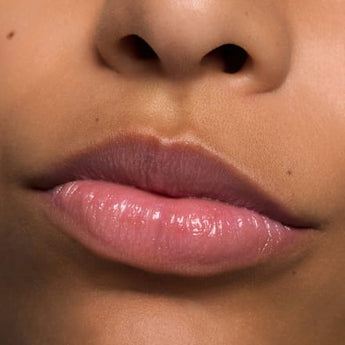 essence Lippenbalsam Juicy Bomb Glossy 02 So Berry Cute, 2,5 g - VivaVoss