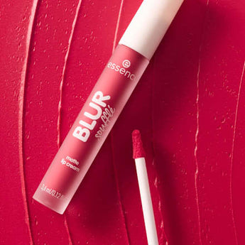 Lippenstift Blur Soufflé Matte Lip Cream 04 Main Feed essence