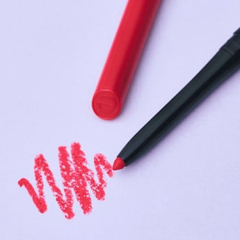 Lipliner 8h Matte Comfort 07 Classic Red essence