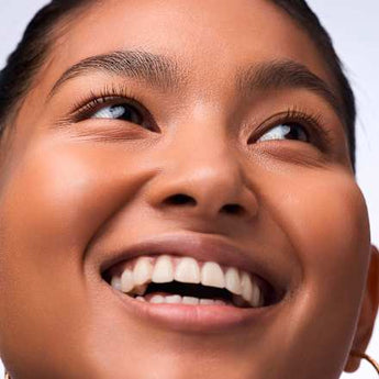 Mascara Glam & Doll Volume Brown Waterproof