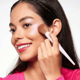 Rouge & Highlighter Pinsel essence