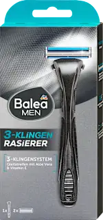 Balea MEN 3-Klingen-Nassrasierer mit ergonomischem, schwarzem Gummigriff in der Produktverpackung.