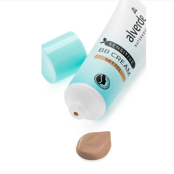 BB Creme Sensitive Mittel, 30 ml by alverde NATURKOSMETIK – Available at VivaVoss
