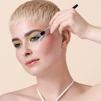 Catrice Eyeliner - und Lidschattenhelfer, 4,5 m Catrice, Catrice Eyeliner - by Catrice – Available at VivaVoss