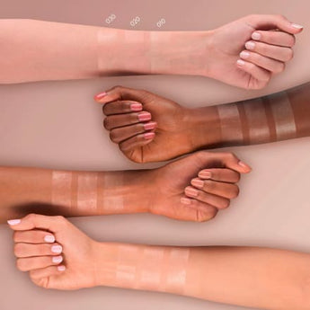 Catrice Highlighter All Over Glow, 15 ml Catrice, Catrice Highlighter by Catrice – Available at VivaVoss