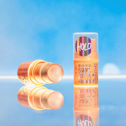 essence Highlighter Stick Baby Got Holo Glow 10 Holy Apricotly, 5 g - VivaVoss