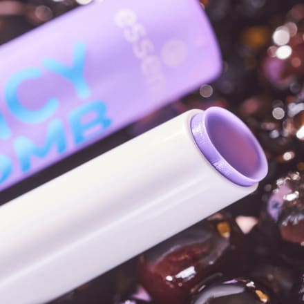 essence 
Lip balm Juicy Bomb Glossy 02 So Berry Cute, 2.5 g