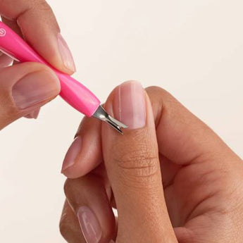 Nagelhautentferner essence