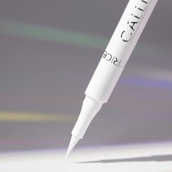 Eyeliner Calligraph Art Matte 070 Snow White 
