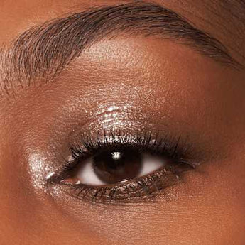 Flüssiger Eyeliner Eye Sparkle 01 Sparkling Lights essence