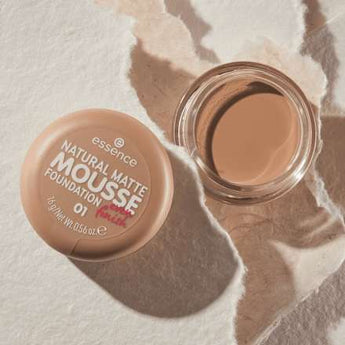 Foundation Natural Matte Mousse 01  essence
