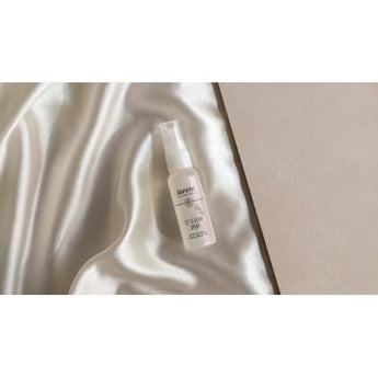 Fixierspray Set & Glow Spray lavera NATURKOSMETIK