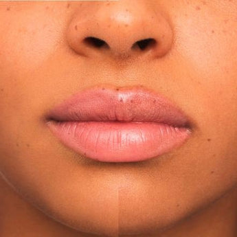 Lipgloss Pearly Potion Multi-Reflective 01 Golden Peach essence