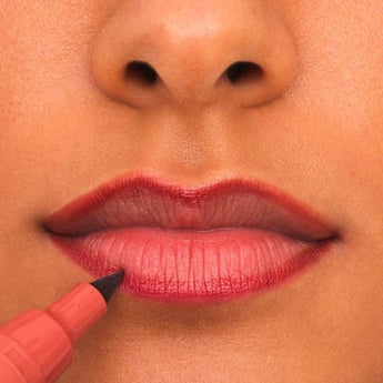 Lipliner Line n' Stain Tattoo 02 Must Have Brown essence