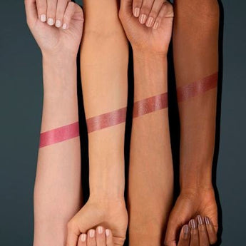 Lippenbalsam Dark Ruby Glow 010 Fiery Temptation 