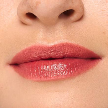 Lippenstift Hydra Kiss Lip Tint 01 Blushing Nude essence