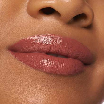 Lippenstift Satin Glow Luminous Shine 01 Whole Latte Love essence