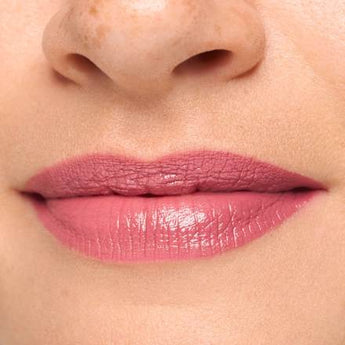 Lippenstift Satin Glow Luminous Shine 04 Let´s Get Mauvin essence