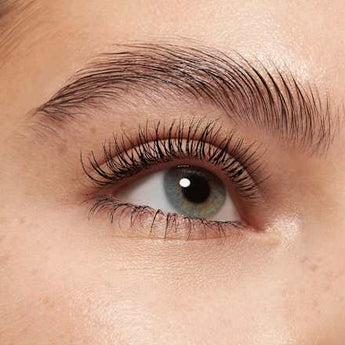 Mascara All Eyes On Me Multi-Effect 01 Soft Black essence