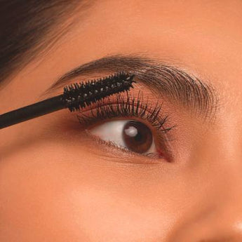 Mascara Call Me Queen Dramatic False Lash Effect Waterproof essence