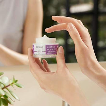 Nachtcreme straffend  lavera NATURKOSMETIK